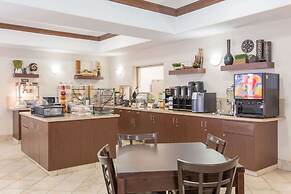 Ramada by Wyndham Wainwright