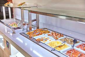 Hotel Chatur Palmera Mar