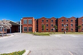 Residence & Conference Centre - Welland