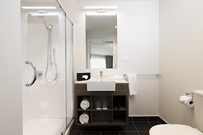 Oaks Auckland Hotel