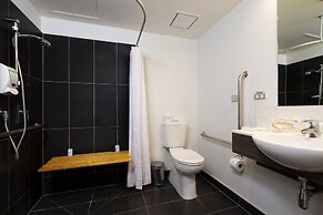 Nesuto Stadium Hotel and Apartments