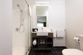 Oaks Auckland Hotel