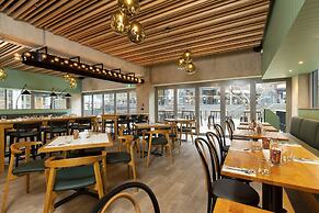 Nesuto Stadium Hotel and Apartments