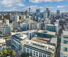 Oaks Auckland Hotel