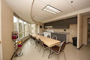 Residence & Conference Centre - Kamloops