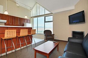 Residence & Conference Centre - Kamloops