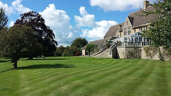 Cricklade House Hotel, Sure Hotel Collection by Best Western