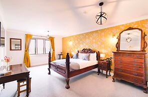 Cricklade House Hotel, Sure Hotel Collection by Best Western