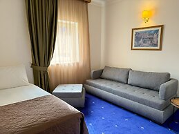 Palan Hotel