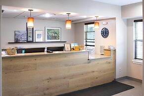Country Inn & Suites by Radisson, Carlisle, PA