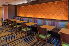 Fairfield Inn & Suites by Marriott Santa Maria