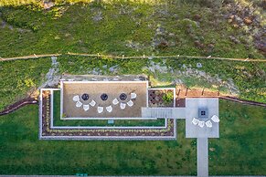 The Coho Oceanfront Lodge