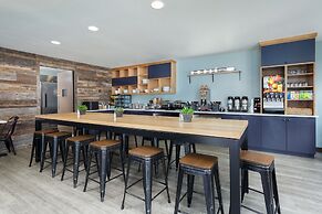 The Coho Oceanfront Lodge