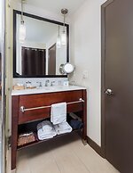 The Coho Oceanfront Lodge