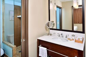 The Coho Oceanfront Lodge