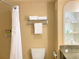 Holiday Inn Express Hotel & Suites FRESNO NORTHWEST-HERNDON by IHG