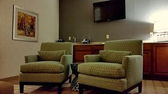 Wingate by Wyndham Elkins