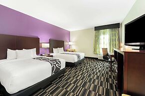 La Quinta Inn & Suites by Wyndham Bridge City