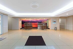 La Quinta Inn & Suites by Wyndham Bridge City