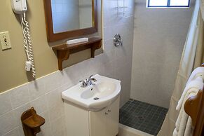 Crandell Mountain Lodge