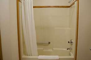 Crandell Mountain Lodge