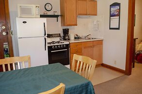 Crandell Mountain Lodge