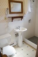 Crandell Mountain Lodge