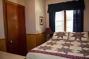 Crandell Mountain Lodge