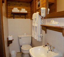 Crandell Mountain Lodge