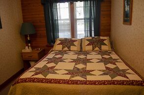 Crandell Mountain Lodge