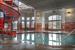 Service Plus Inns and Suites Calgary