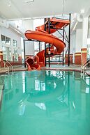 Service Plus Inns and Suites Calgary