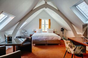 Ambassador City Centre Hotel