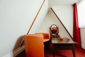 Ambassador City Centre Hotel