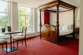 Ambassador City Centre Hotel