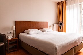 Ambassador City Centre Hotel