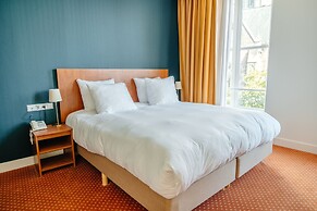 Ambassador City Centre Hotel