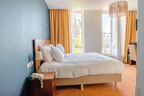 Ambassador City Centre Hotel