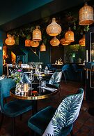 Ambassador City Centre Hotel