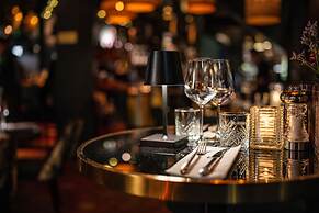 Ambassador City Centre Hotel