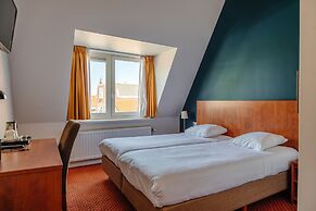 Ambassador City Centre Hotel