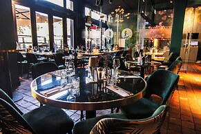 Ambassador City Centre Hotel