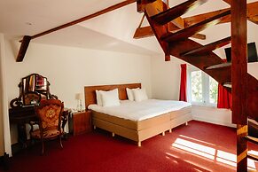 Ambassador City Centre Hotel