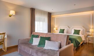 Imperhotel by Umbral