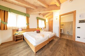 Hotel Alpine Mugon