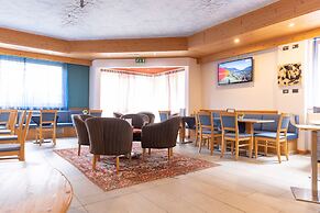 Hotel Alpine Mugon