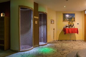 Hotel Alpine Mugon
