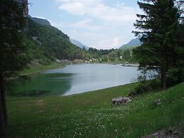 Hotel Garni Lago Nembia