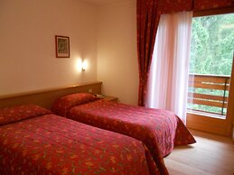 Hotel Garni Lago Nembia