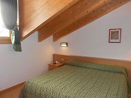 Hotel Garni Lago Nembia